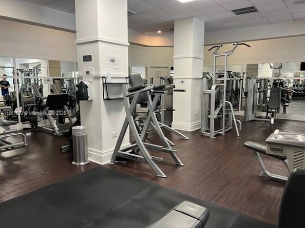701 Brickell Key Blvd 1504, Miami FL 33131