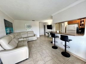 4050 NW 135th St 1511, Opa-Locka FL 33054