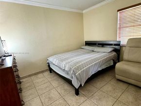 4050 NW 135th St 1511, Opa-Locka FL 33054