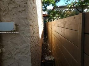 251 NW 34th Ter, Miami FL 33127