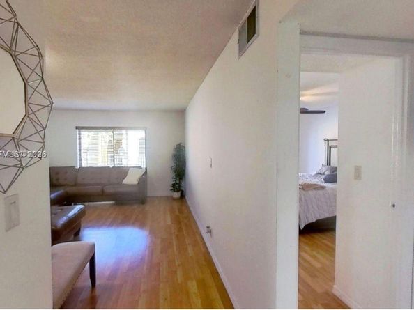 18111 NW 68th Ave F210, Hialeah FL 33015