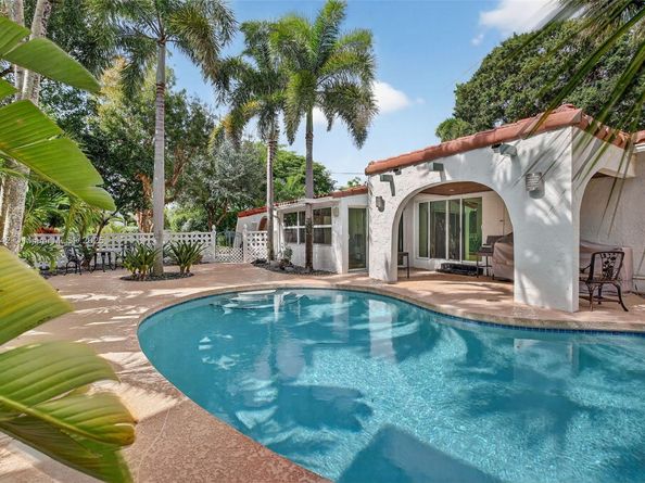 716 Coconut Dr, Fort Lauderdale FL 33315