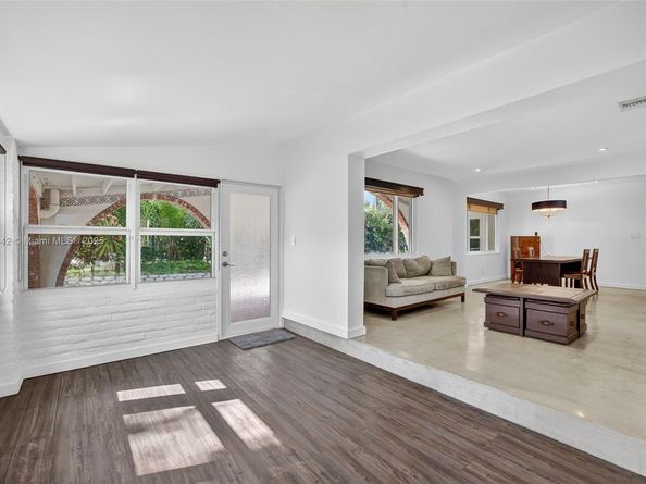 716 Coconut Dr, Fort Lauderdale FL 33315