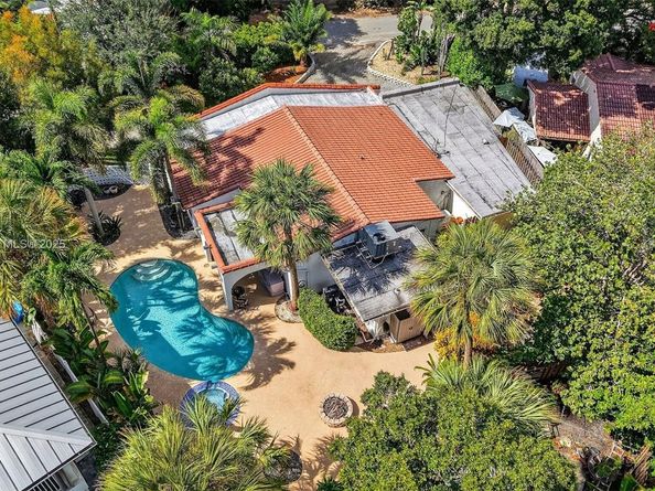 716 Coconut Dr, Fort Lauderdale FL 33315