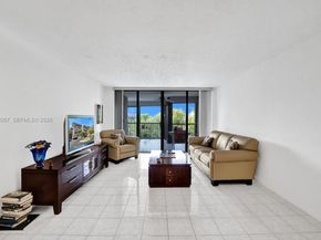 2806 N 46th Ave D637, Hollywood FL 33021