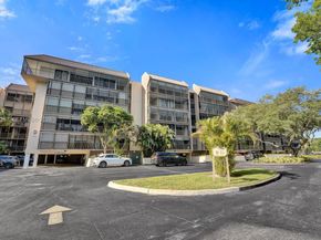 2806 N 46th Ave D637, Hollywood FL 33021