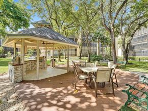 2806 N 46th Ave D637, Hollywood FL 33021