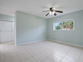 6572 SW 8th Ct, North Lauderdale FL 33068