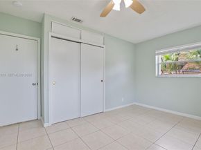 6572 SW 8th Ct, North Lauderdale FL 33068