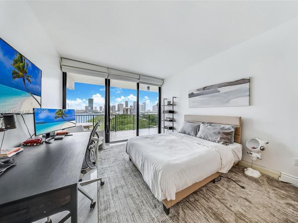 1000 Venetian Way 708, Miami FL 33139