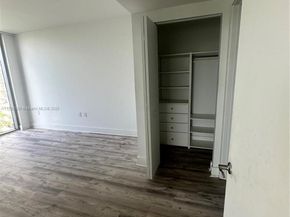 121 NE 34th St 1416, Miami FL 33137