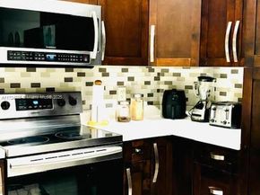 4357 Magnolia Ridge Dr, Weston FL 33331