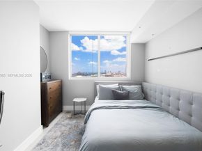 253 NE 2nd St 2503, Miami FL 33132