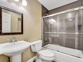 2941 Fairway Dr, Hollywood FL 33021