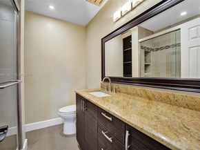 2941 Fairway Dr, Hollywood FL 33021