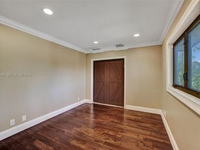 2941 Fairway Dr, Hollywood FL 33021