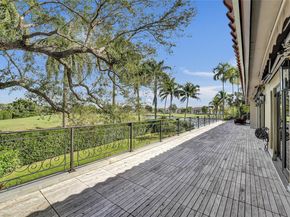 2941 Fairway Dr, Hollywood FL 33021