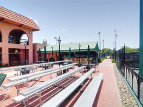 670 Tennis Club Dr 307, Fort Lauderdale FL 33311