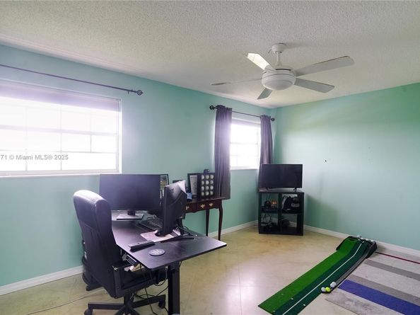 670 Tennis Club Dr 307, Fort Lauderdale FL 33311