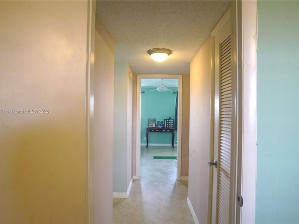 670 Tennis Club Dr 307, Fort Lauderdale FL 33311