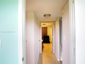 670 Tennis Club Dr 307, Fort Lauderdale FL 33311