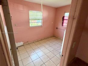3561 NW 106th St, Miami FL 33147