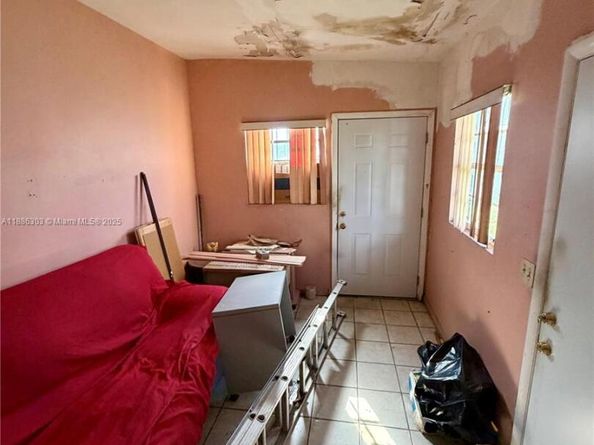 3561 NW 106th St, Miami FL 33147