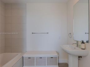 2900 NE 7th Ave 2407, Miami FL 33137