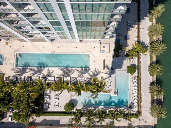 2900 NE 7th Ave 2407, Miami FL 33137