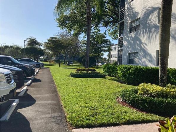 157 Fanshaw D 157, Boca Raton FL 33434