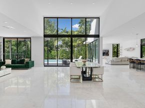 4520 N Meridian Ave, Miami Beach FL 33140