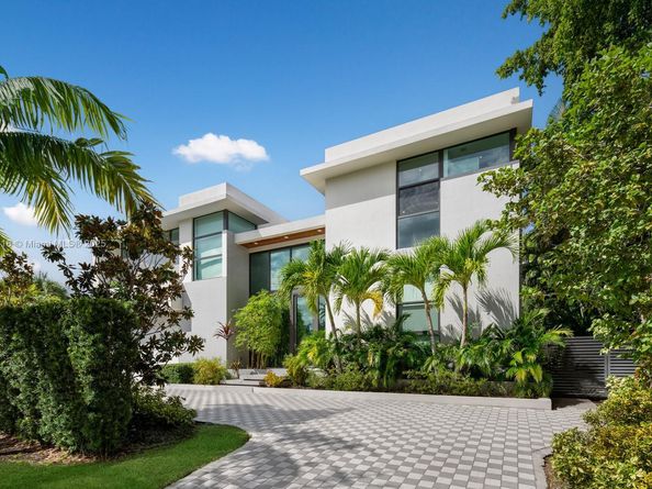 4520 N Meridian Ave, Miami Beach FL 33140