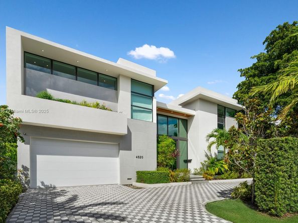 4520 N Meridian Ave, Miami Beach FL 33140
