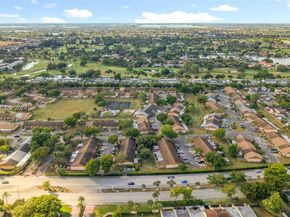 6722 NW 192nd Ln, Hialeah FL 33015