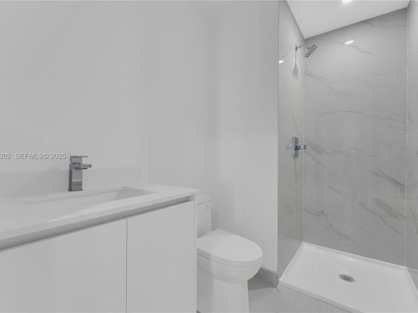 700 NE 24th St 4402, Miami FL 33137