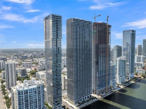 700 NE 24th St 4402, Miami FL 33137