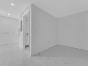 700 NE 24th St 4402, Miami FL 33137