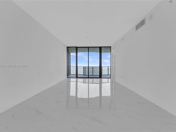 700 NE 24th St 4402, Miami FL 33137