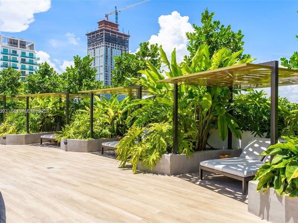 700 NE 24th St 4402, Miami FL 33137