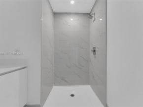 700 NE 24th St 4402, Miami FL 33137