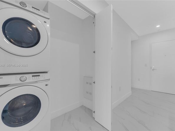 700 NE 24th St 4402, Miami FL 33137