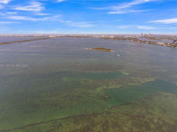 700 NE 24th St 4402, Miami FL 33137