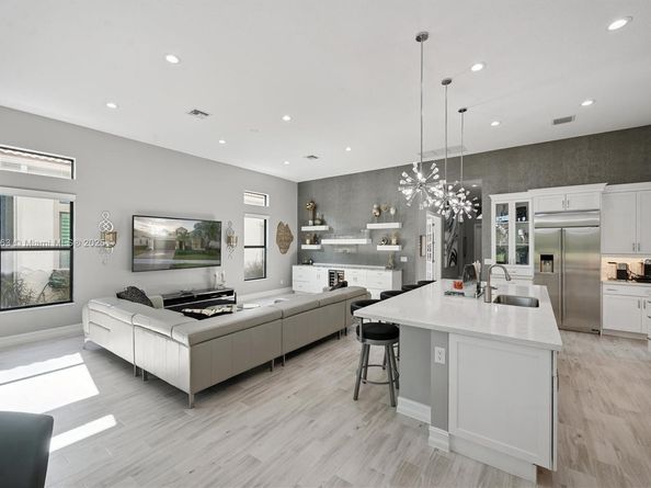 12065 N Kalmar Cir, Parkland FL 33076