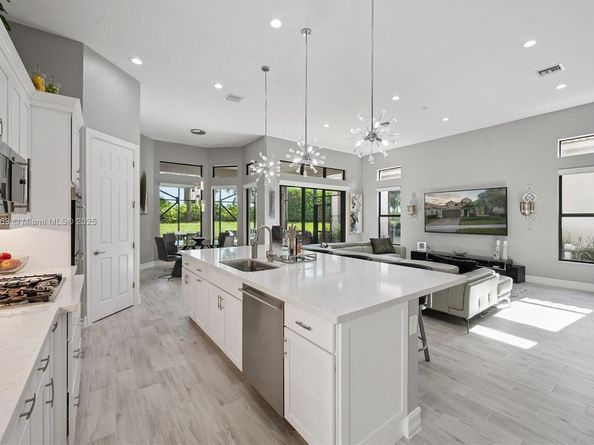 12065 N Kalmar Cir, Parkland FL 33076