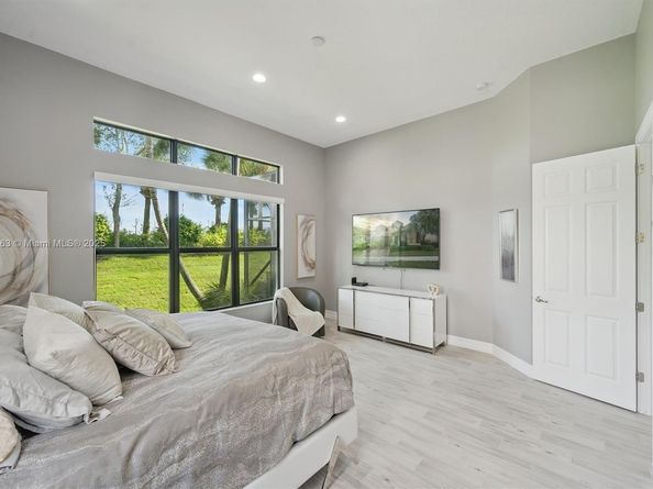 12065 N Kalmar Cir, Parkland FL 33076
