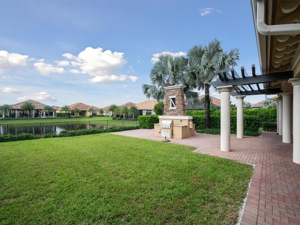 12065 N Kalmar Cir, Parkland FL 33076