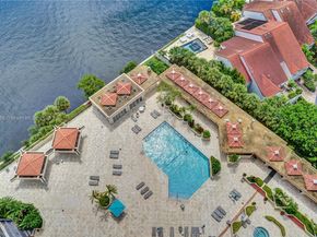 19667 Turnberry Way 5J, Aventura FL 33180