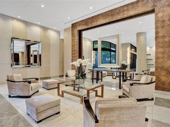 19667 Turnberry Way 5J, Aventura FL 33180