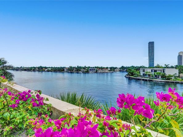 19667 Turnberry Way 5J, Aventura FL 33180