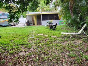 2415 Garfield St, Hollywood FL 33020